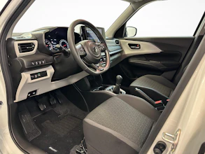 https://vehicle.imgix.net/4522990/cb326f1c-219b-4a5b-b4a1-601771ee65d0.jpg
