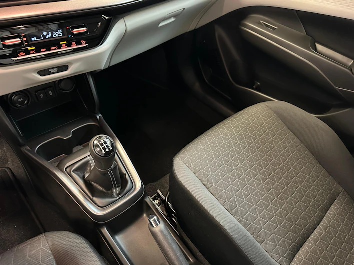 image du véhicule SUZUKI SWIFT