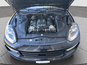 PORSCHE Cayenne 4.8 V8 Turbo TipT