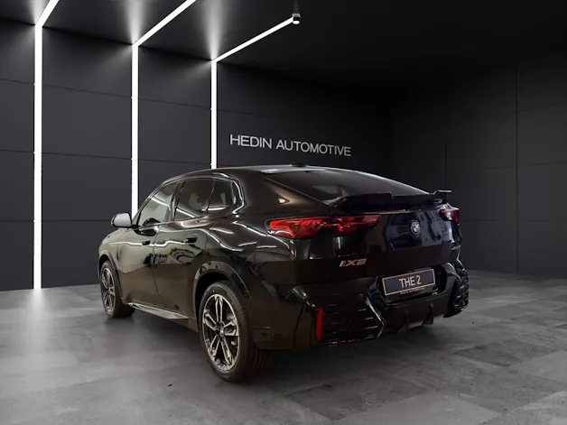 BMW iX2 xDrive30