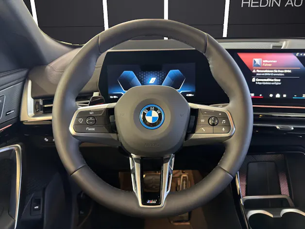 BMW iX2 xDrive30