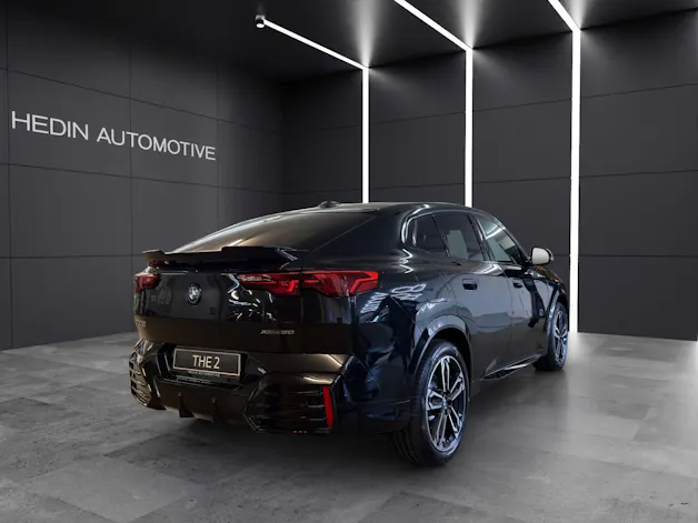 BMW iX2 xDrive30