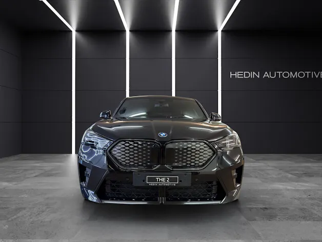 BMW iX2 xDrive30