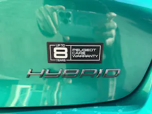 PEUGEOT 208 1.2 Hybrid Envy
