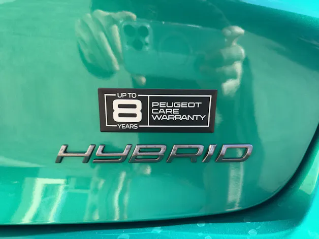 PEUGEOT 208 1.2 Hybrid Envy
