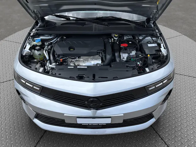 OPEL Astra 1.6 T PHEV 180 Swiss Plus