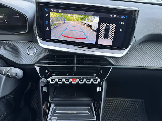 PEUGEOT 2008 1.2 Hybrid 145 Envy