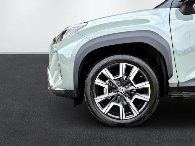 Toyota Yaris Cross 1.5 VVT-i HSD Premiere Edition AWD-i inkl. Anhängerkupplung