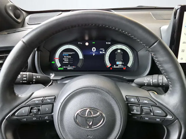 Toyota Yaris Cross 1.5 VVT-i HSD Premiere Edition AWD-i inkl. Anhängerkupplung