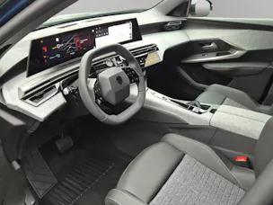 PEUGEOT 5008 e-Allure