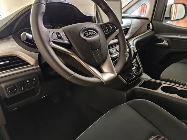 JAC M3 EV