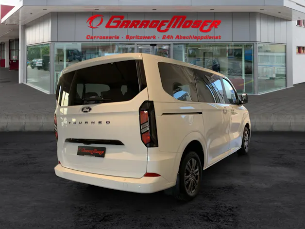 FORD Tourneo C Bus 320 L1 2.0 EcoBlue 170 Titanium