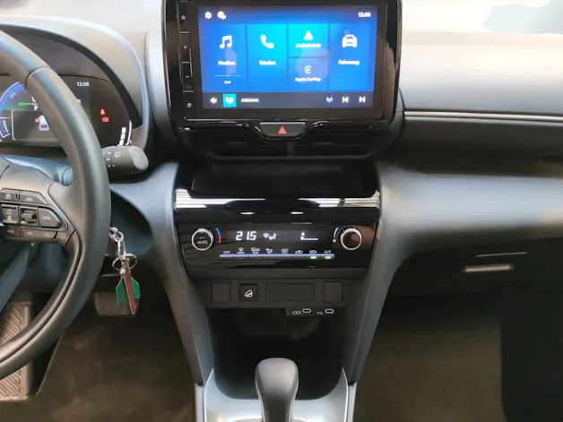 Toyota Yaris Cross 1.5 VVT-i HSD Comfort AWD-i