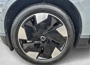 Fahrzeugbild VOLVO EX30 E60 Twin Ultra Performance AWD