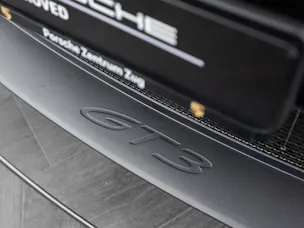 PORSCHE 911 GT3 mit Touring-Paket