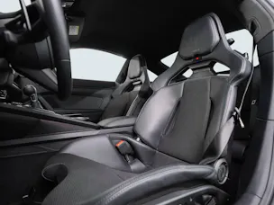 PORSCHE 911 GT3 mit Touring-Paket