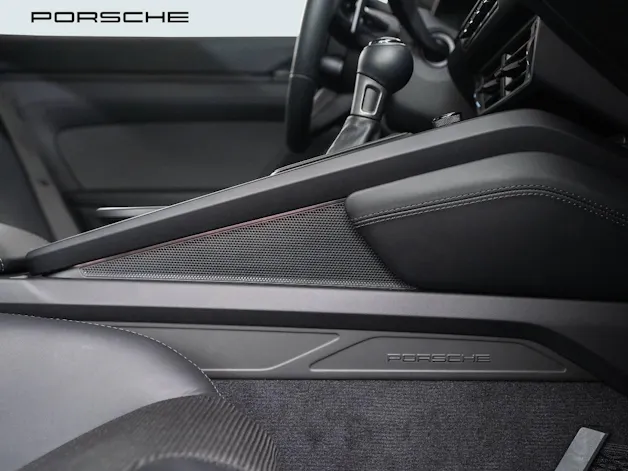 PORSCHE 911 GT3 mit Touring-Paket