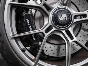 PORSCHE 911 GT3 mit Touring-Paket