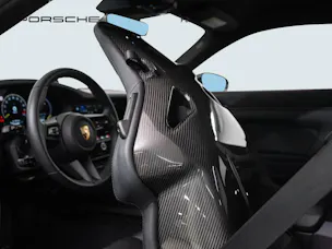 PORSCHE 911 GT3 mit Touring-Paket