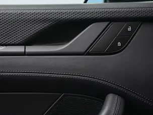 PORSCHE 911 GT3 mit Touring-Paket