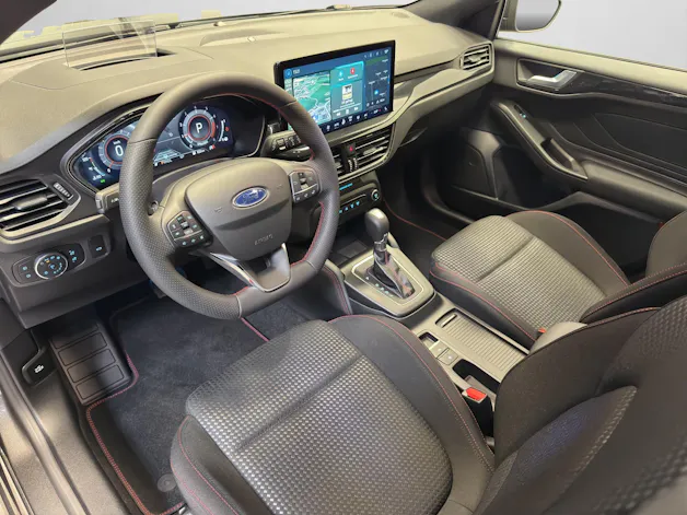 FORD Focus 1.0i EcoB Hybrid 155 ST-Line X