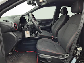https://vehicle.imgix.net/4523670/8d5087bd-aae3-4bac-b445-224dd4648e02.jpg