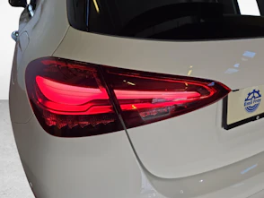 Fahrzeugbild MERCEDES-BENZ A 220 4MATIC AMG Line