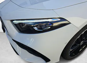 MERCEDES-BENZ A 220 4MATIC AMG Line