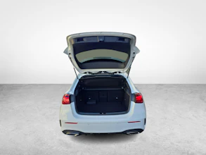 https://vehicle.imgix.net/4523674/7003b873-ceb1-4ace-9dd8-025ca6ae14a7.png