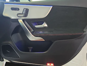 https://vehicle.imgix.net/4523674/fe40cafe-163c-46d5-a824-647bd481338e.png