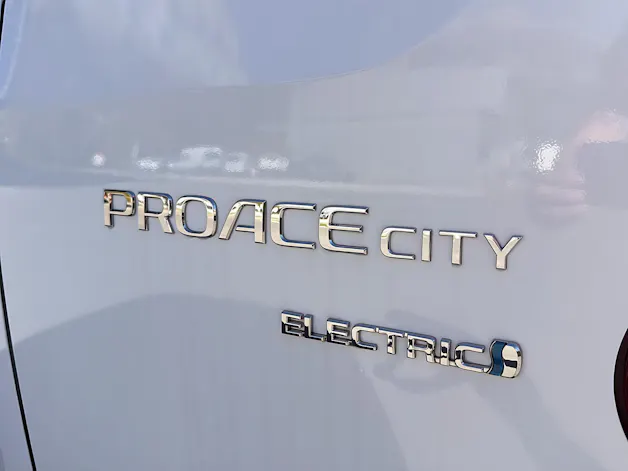 Toyota PROACE CITY Van L1 52KWh Active