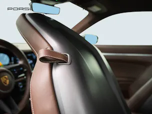 PORSCHE 911 Carrera 4S