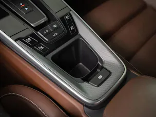 PORSCHE 911 Carrera 4S