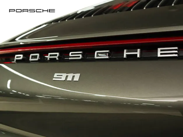 PORSCHE 911 Carrera 4S
