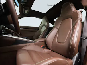 PORSCHE 911 Carrera 4S
