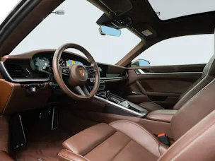 PORSCHE 911 Carrera 4S
