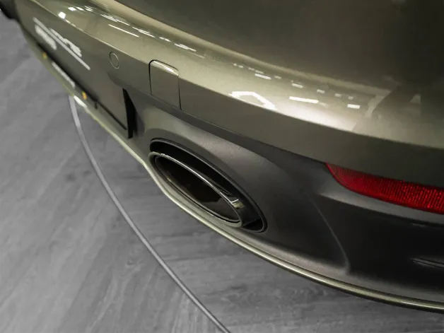 PORSCHE 911 Carrera 4S