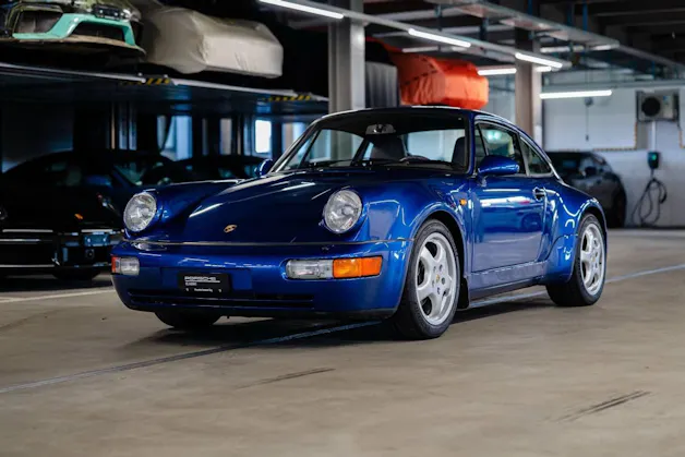 PORSCHE 911 Carrera 2 Coupé