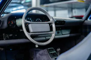 PORSCHE 911 Carrera 2 Coupé