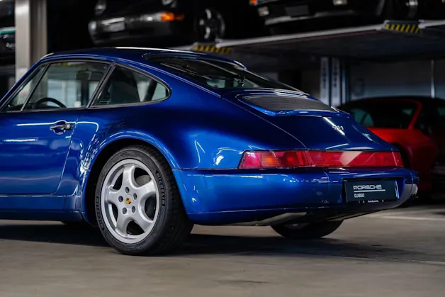 PORSCHE 911 Carrera 2 Coupé