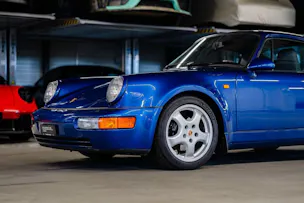 PORSCHE 911 Carrera 2 Coupé