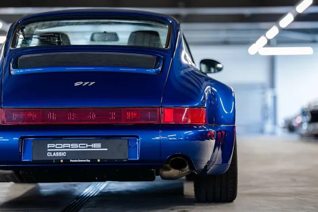 PORSCHE 911 Carrera 2 Coupé