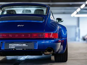 PORSCHE 911 Carrera 2 Coupé