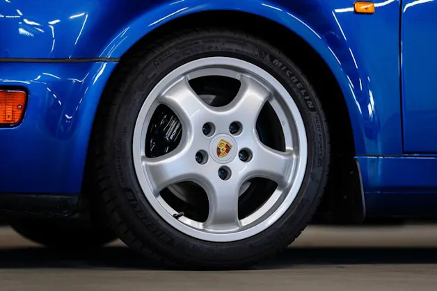 PORSCHE 911 Carrera 2 Coupé