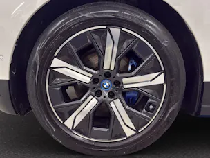 BMW iX xDrive40 SPORT