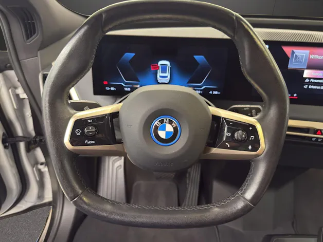 BMW iX xDrive40 SPORT