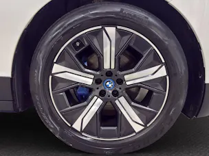 BMW iX xDrive40 SPORT