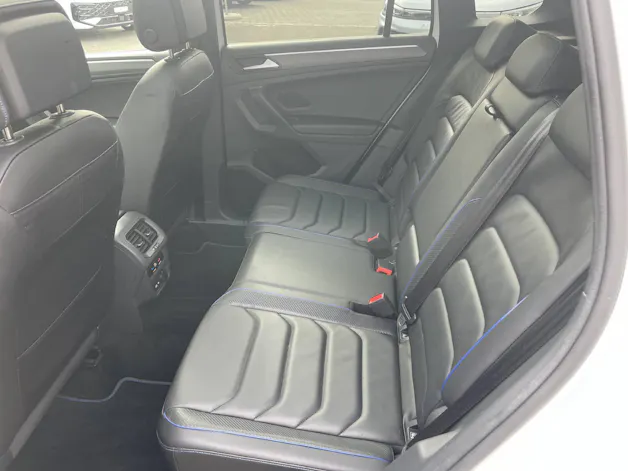 VW Tiguan 2.0 TSI R DSG*AHK*Leder*Schiebedach*Akrapovic*