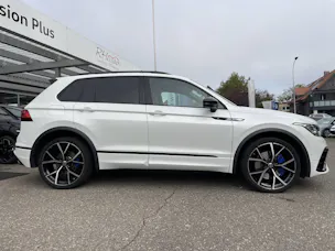 VW Tiguan 2.0 TSI R DSG*AHK*Leder*Schiebedach*Akrapovic*