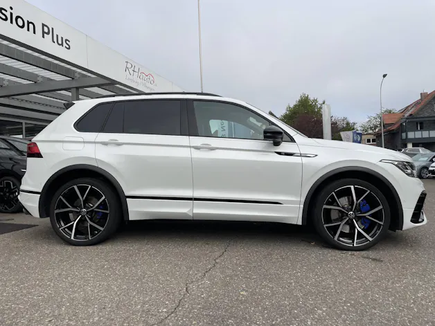 VW Tiguan 2.0 TSI R DSG*AHK*Leder*Schiebedach*Akrapovic*